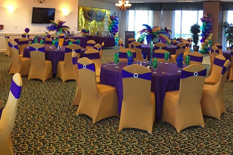 Spacious banquet hall