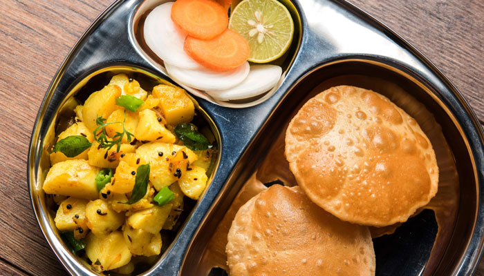 Complimentary breakfast service